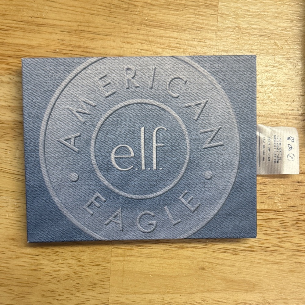 ELF American Eagle Denim Daze Eyeshadow Palette - Picture 2 of 4